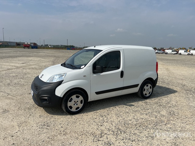 2016 Fiat Fiorino 1.3 MJT SX 16v Van Truck - 패널 밴 : 사진 3 2016 Fiat Fiorino 1.3 MJT SX 16v Van Truck - 패널 밴 : 사진 3