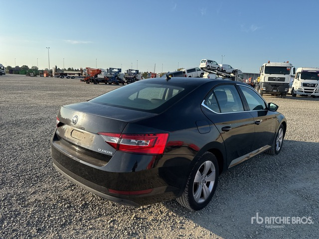 2018 Skoda Superb Autovettura - 차량 : 사진 3 2018 Skoda Superb Autovettura - 차량 : 사진 3
