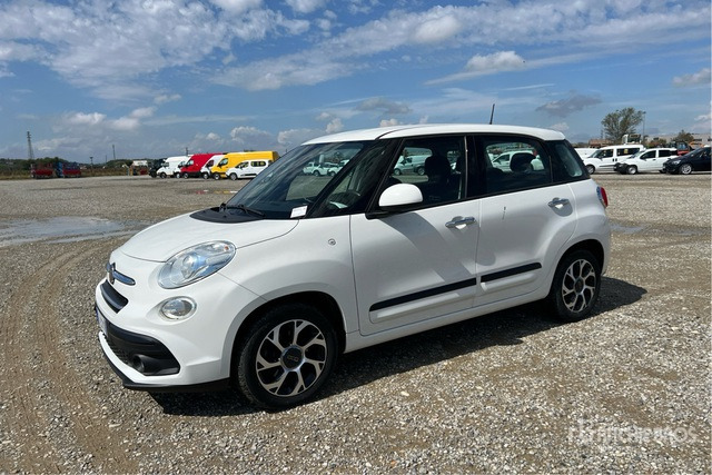 2019 Fiat 500L 1.3 MTJ BUSINESS DUALOGIC 95CV AUTO Automobile - 차량 : 사진 3 2019 Fiat 500L 1.3 MTJ BUSINESS DUALOGIC 95CV AUTO Automobile - 차량 : 사진 3