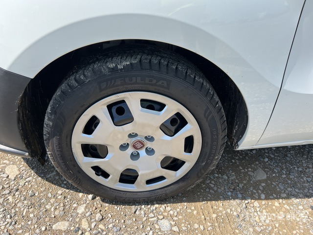 2020 Fiat Doblo CARGO MAXI 1.6 MJET 120CV LOUNGE Van Truck - 소형 밴 : 사진 5 2020 Fiat Doblo CARGO MAXI 1.6 MJET 120CV LOUNGE Van Truck - 소형 밴 : 사진 5