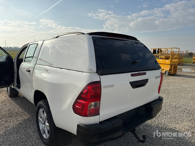 2020 Toyota Hilux Crew Cab Pickup - 픽업트럭 : 사진 5 2020 Toyota Hilux Crew Cab Pickup - 픽업트럭 : 사진 5
