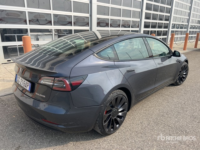 2021 Tesla Model 3 3 PERFORMANCE DUAL MOTOR 4WD Automobile - 차량 : 사진 4 2021 Tesla Model 3 3 PERFORMANCE DUAL MOTOR 4WD Automobile - 차량 : 사진 4