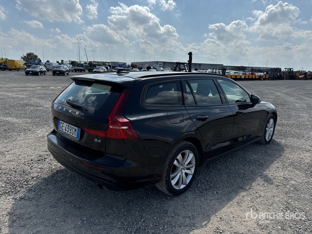2021 Volvo V60 SW B4 D AUTOM. MOMENTUM BUSINESS Automobile - 차량 : 사진 4 2021 Volvo V60 SW B4 D AUTOM. MOMENTUM BUSINESS Automobile - 차량 : 사진 4