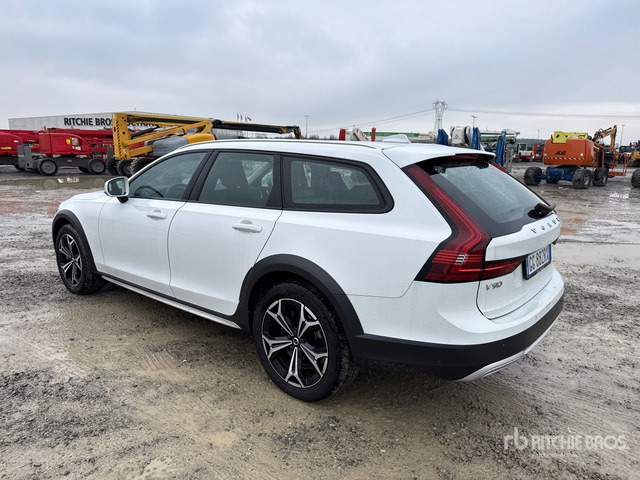 2021 Volvo V90 CROSS COUNTRY SW B4 D AUTO CC P ... Station Wagon - 스테이션 왜건 : 사진 2 2021 Volvo V90 CROSS COUNTRY SW B4 D AUTO CC P ... Station Wagon - 스테이션 왜건 : 사진 2