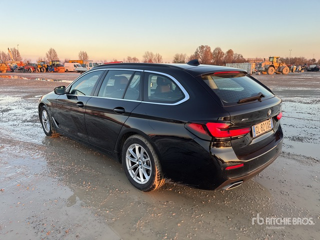 2022 BMW 520D XDRIVE BUSINESS AUTO TOURING Automobile - 차량 : 사진 2 2022 BMW 520D XDRIVE BUSINESS AUTO TOURING Automobile - 차량 : 사진 2
