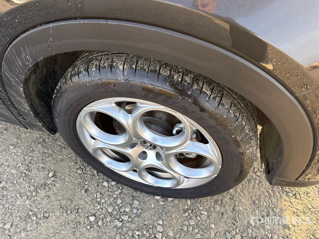 2023 Alfa Romeo Tonale 130CV HYBRID TCT7 SPRINT SUV - SUV : 사진 4 2023 Alfa Romeo Tonale 130CV HYBRID TCT7 SPRINT SUV - SUV : 사진 4