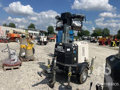 GENERAC V20 - 조명 타워 : 사진 1 GENERAC V20 - 조명 타워 : 사진 1