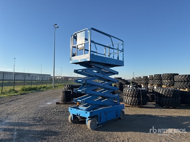 Genie GS3246 Scissor Lift - 시저 리프트 : 사진 2 Genie GS3246 Scissor Lift - 시저 리프트 : 사진 2