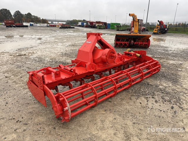 Kuhn HR 3002D Harrow - 디스크 해로 : 사진 2 Kuhn HR 3002D Harrow - 디스크 해로 : 사진 2