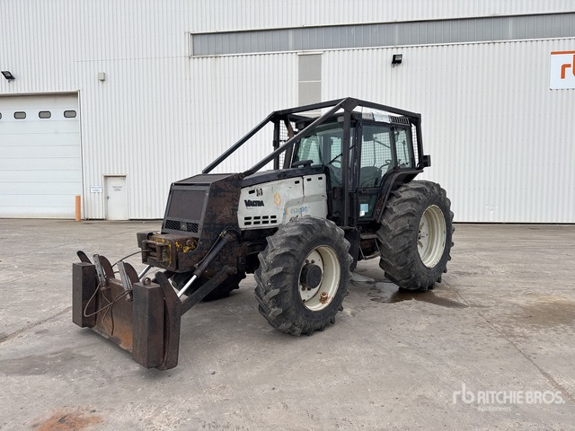 2003 Valmet 8950HI 4x4 Tracteur Agricole 4WD Tractor - 장궤형 트랙터 : 사진 2 2003 Valmet 8950HI 4x4 Tracteur Agricole 4WD Tractor - 장궤형 트랙터 : 사진 2