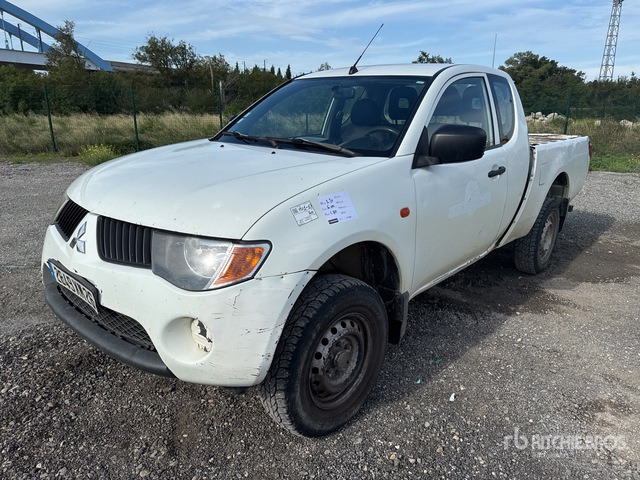 2007 Mitsubishi L200 4x4 Pickup - 픽업트럭 : 사진 2 2007 Mitsubishi L200 4x4 Pickup - 픽업트럭 : 사진 2