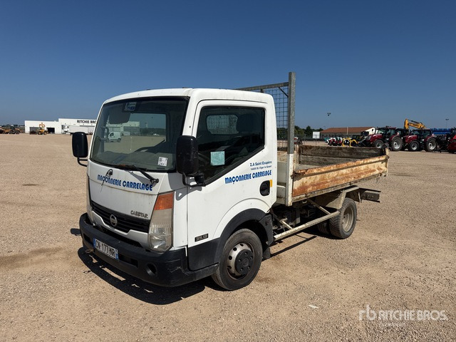 2008 Nissan Cabstar 35.13 Camion Benne (Inoperable) Dump Truck: Light Duty - 덤프 밴 : 사진 2 2008 Nissan Cabstar 35.13 Camion Benne (Inoperable) Dump Truck: Light Duty - 덤프 밴 : 사진 2