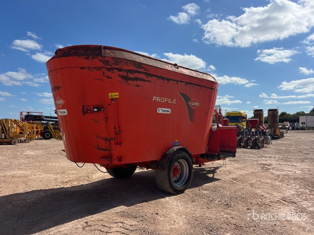 2013 Kuhn Profile 1880 Melangeuse Distributrice 1 Essi ... Feed Mixer - 목초 믹서 : 사진 4 2013 Kuhn Profile 1880 Melangeuse Distributrice 1 Essi ... Feed Mixer - 목초 믹서 : 사진 4