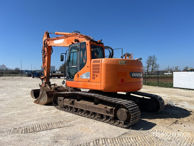 2014 Doosan DX235 LCR Pelle Sur Chenilles Tracked Excavator - 크롤러 굴삭기 : 사진 3 2014 Doosan DX235 LCR Pelle Sur Chenilles Tracked Excavator - 크롤러 굴삭기 : 사진 3
