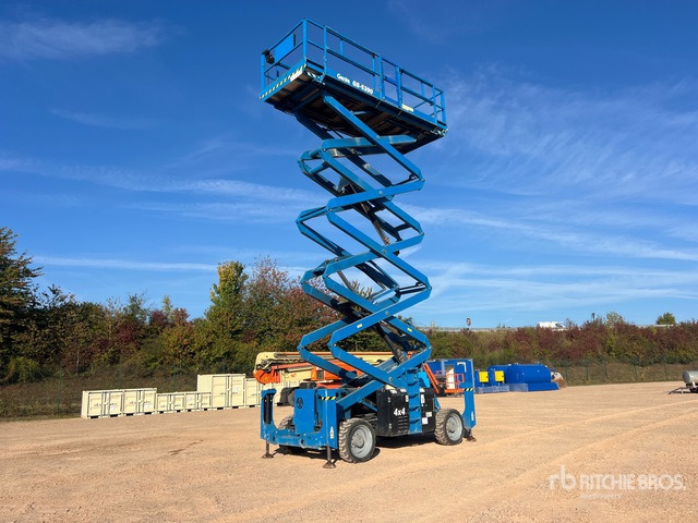 2016 Genie GS3590RT 4x4 Nacelle Ciseaux Scissor Lift - 시저 리프트 : 사진 4 2016 Genie GS3590RT 4x4 Nacelle Ciseaux Scissor Lift - 시저 리프트 : 사진 4