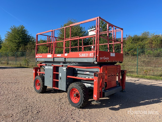 2017 Skyjack SJ8831 4x4 Nacelle Ciseaux 12 m (Inope ... Scissor Lift - 시저 리프트 : 사진 3 2017 Skyjack SJ8831 4x4 Nacelle Ciseaux 12 m (Inope ... Scissor Lift - 시저 리프트 : 사진 3