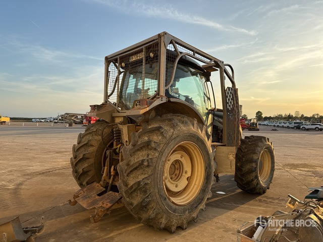 2017 Valtra T174 (Inoperable) 4WD Tractor - 장궤형 트랙터 : 사진 4 2017 Valtra T174 (Inoperable) 4WD Tractor - 장궤형 트랙터 : 사진 4