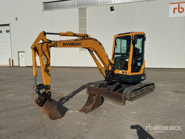 2018 Hyundai R35Z9 Mini-Pelle Mini Excavator:  <6.6t - 미니 굴삭기 : 사진 1 2018 Hyundai R35Z9 Mini-Pelle Mini Excavator:  <6.6t - 미니 굴삭기 : 사진 1
