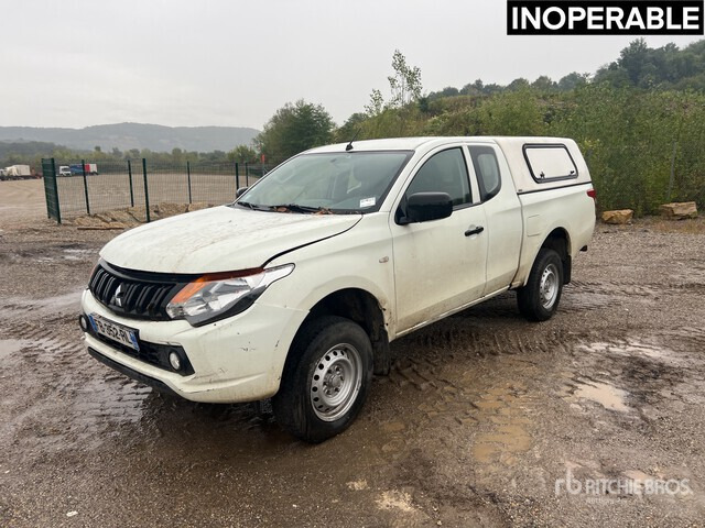 2018 Mitsubishi L200 4x4 Extended Cab (Inoperable) Pickup - 픽업트럭 : 사진 2 2018 Mitsubishi L200 4x4 Extended Cab (Inoperable) Pickup - 픽업트럭 : 사진 2