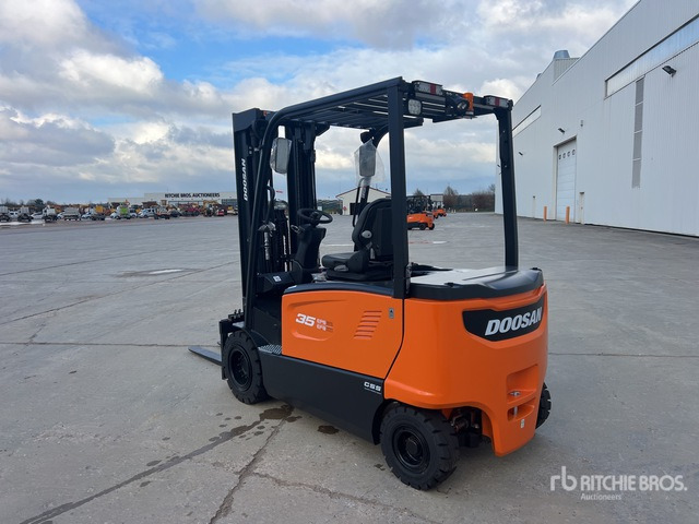 2023 Doosan B35X-7 PLUS 3500 kg Chariot Elevateur Elect ... Electric Forklift - 전기 지게차 : 사진 4 2023 Doosan B35X-7 PLUS 3500 kg Chariot Elevateur Elect ... Electric Forklift - 전기 지게차 : 사진 4