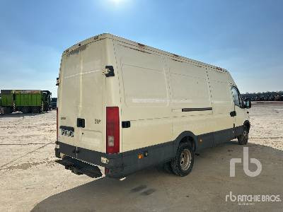 IVECO DAILY 35C12 Vehicule Utilitaire - 패널 밴 : 사진 3 IVECO DAILY 35C12 Vehicule Utilitaire - 패널 밴 : 사진 3