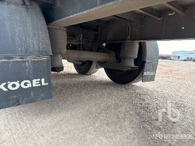 밀폐형 박스 세미 트레일러 KOGEL S18 T/A Semi-Remorque Fourgon : 사진 13