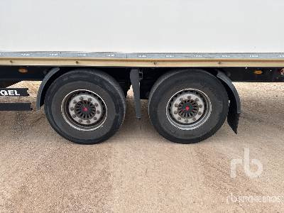 밀폐형 박스 세미 트레일러 KOGEL S18 T/A Semi-Remorque Fourgon : 사진 17