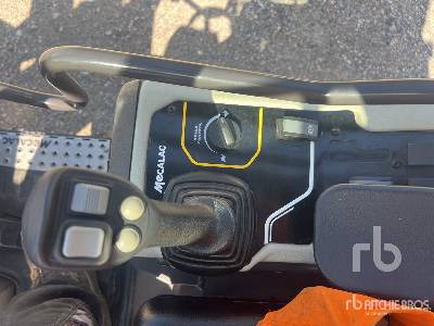신규 스키드 스티어 로더 MECALAC MCL2 Chargeuse Compacte Sur Pneus (N ... : 사진 12