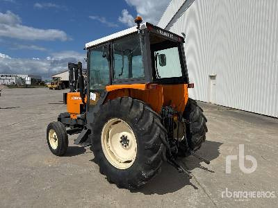 RENAULT 551S Tracteur Agricole - 장궤형 트랙터 : 사진 2 RENAULT 551S Tracteur Agricole - 장궤형 트랙터 : 사진 2