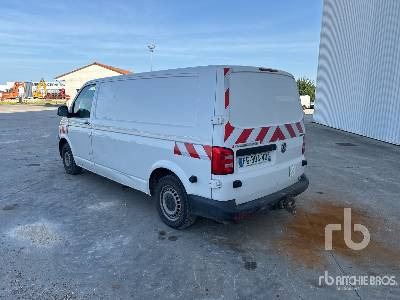 VOLKSWAGEN TRANSPORTER 4 M Vehicule Utilitaire - 패널 밴 : 사진 2 VOLKSWAGEN TRANSPORTER 4 M Vehicule Utilitaire - 패널 밴 : 사진 2