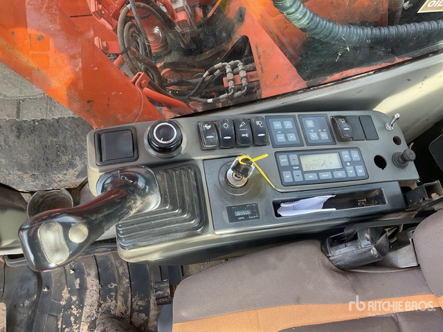 2012 Doosan DX140LC Tracked Excavator - 크롤러 굴삭기 : 사진 4 2012 Doosan DX140LC Tracked Excavator - 크롤러 굴삭기 : 사진 4