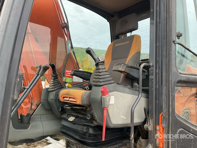 2013 Doosan DX140 LC Tracked Excavator - 크롤러 굴삭기 : 사진 5 2013 Doosan DX140 LC Tracked Excavator - 크롤러 굴삭기 : 사진 5