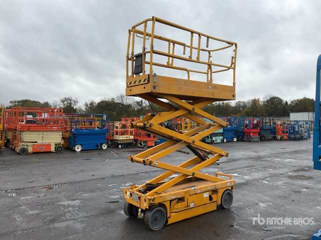 시저 리프트 2014 Haulotte Compact 8 Electric Scissor Lift : 사진 1