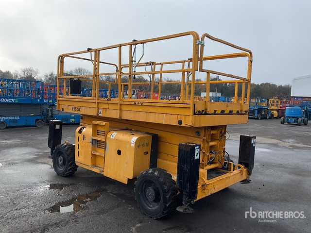 2014 Haulotte H15SDX 4x4 Diesel Scissor Lift - 시저 리프트 : 사진 4 2014 Haulotte H15SDX 4x4 Diesel Scissor Lift - 시저 리프트 : 사진 4