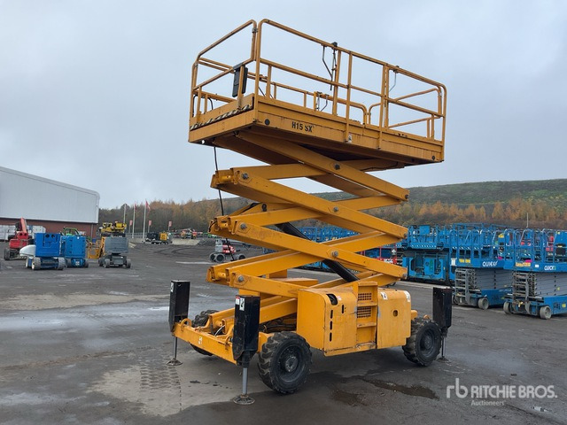 2014 Haulotte H15SDX 4x4 Diesel Scissor Lift - 시저 리프트 : 사진 1 2014 Haulotte H15SDX 4x4 Diesel Scissor Lift - 시저 리프트 : 사진 1