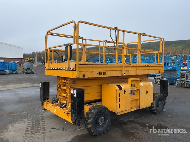 2014 Haulotte H15SDX 4x4 Diesel Scissor Lift - 시저 리프트 : 사진 3 2014 Haulotte H15SDX 4x4 Diesel Scissor Lift - 시저 리프트 : 사진 3