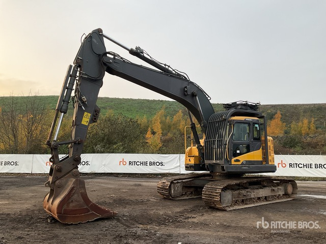 2014 Volvo ECR235DL Tracked Excavator - 크롤러 굴삭기 : 사진 1 2014 Volvo ECR235DL Tracked Excavator - 크롤러 굴삭기 : 사진 1