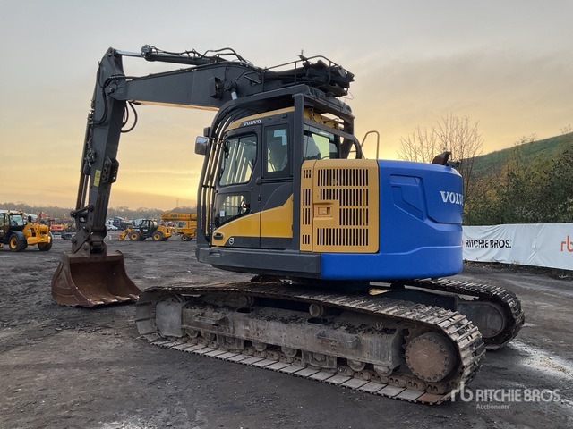 2014 Volvo ECR235DL Tracked Excavator - 크롤러 굴삭기 : 사진 3 2014 Volvo ECR235DL Tracked Excavator - 크롤러 굴삭기 : 사진 3
