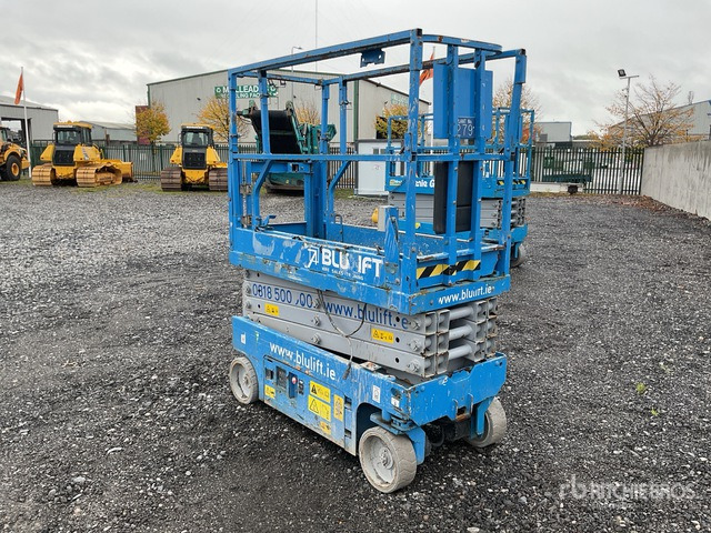 2016 Genie GS-1932 Genie GS-1932 Scissor Lift (Inoperable) Scissor Lift - 시저 리프트 : 사진 3 2016 Genie GS-1932 Genie GS-1932 Scissor Lift (Inoperable) Scissor Lift - 시저 리프트 : 사진 3