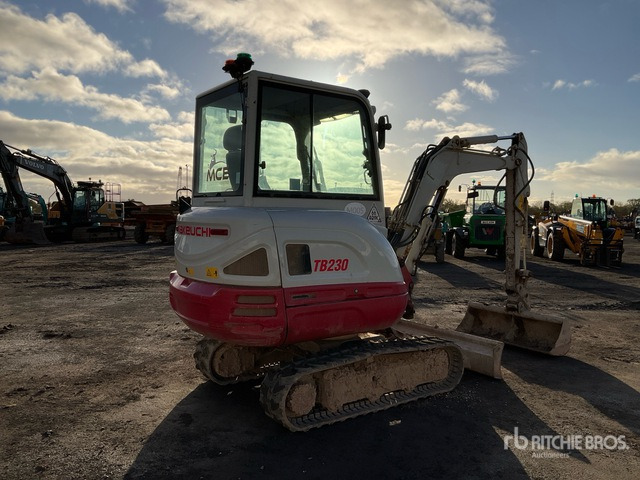 2017 Takeuchi TB230 Mini Excavator:  <6.6t - 미니 굴삭기 : 사진 3 2017 Takeuchi TB230 Mini Excavator:  <6.6t - 미니 굴삭기 : 사진 3
