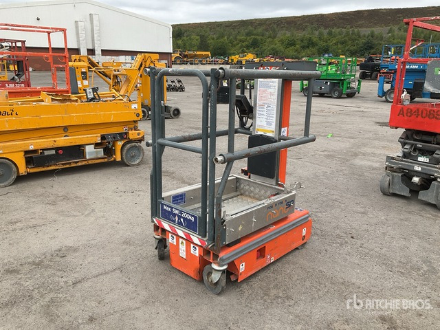 2020 Power Tower Nano SP Plus Vertical Mast Lift - 수직 마스트 리프트 : 사진 2 2020 Power Tower Nano SP Plus Vertical Mast Lift - 수직 마스트 리프트 : 사진 2