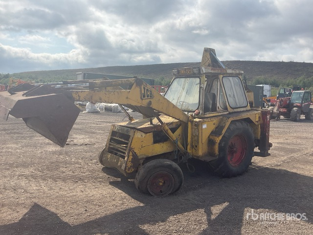 JCB 3CX Backhoe Loader - 플레일 모어/ 멀처 : 사진 1 JCB 3CX Backhoe Loader - 플레일 모어/ 멀처 : 사진 1