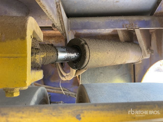 1996 Komatsu JW30-2 7 Wheel Pneumatic Roller - 공압 롤러 : 사진 5 1996 Komatsu JW30-2 7 Wheel Pneumatic Roller - 공압 롤러 : 사진 5