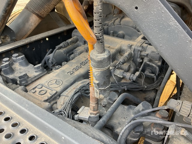2001 Mercedes-Benz Actros 1843 4x2 S/A Sleeper Truck Tractor - 트랙터 유닛 : 사진 5 2001 Mercedes-Benz Actros 1843 4x2 S/A Sleeper Truck Tractor - 트랙터 유닛 : 사진 5