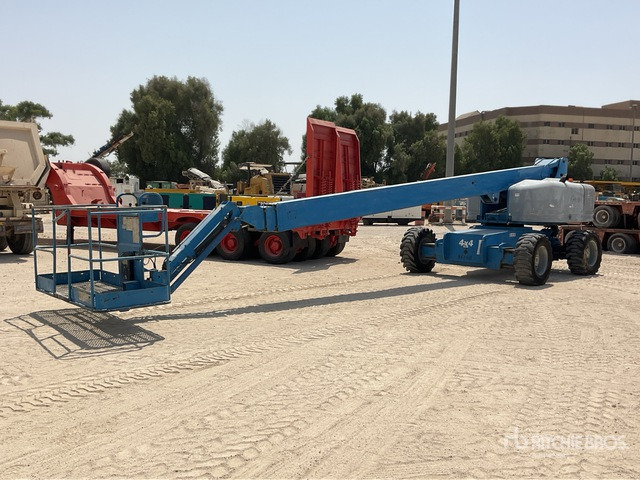 2006 Genie S85 4WD Diesel Telescopic Boom Lift - 텔레스코픽 붐 : 사진 1 2006 Genie S85 4WD Diesel Telescopic Boom Lift - 텔레스코픽 붐 : 사진 1