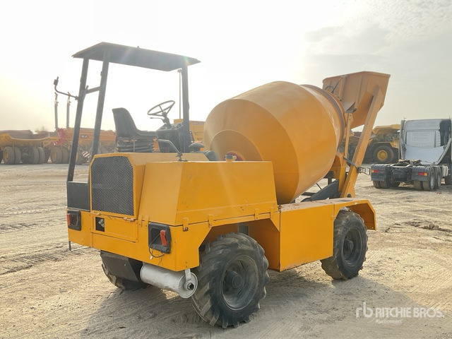 2010 Silla 3500 4x4 Self-Loading All Terrain Mixer - 콘크리트 믹서 트럭 : 사진 3 2010 Silla 3500 4x4 Self-Loading All Terrain Mixer - 콘크리트 믹서 트럭 : 사진 3