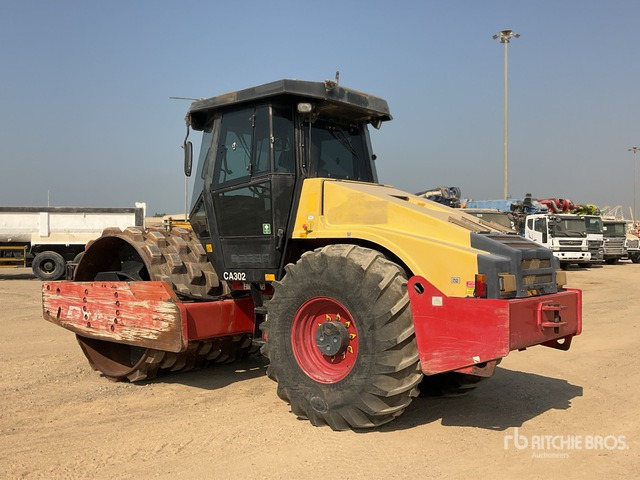 2011 Dynapac CA302PD Smooth Drum Compactor - 압축기 : 사진 3 2011 Dynapac CA302PD Smooth Drum Compactor - 압축기 : 사진 3