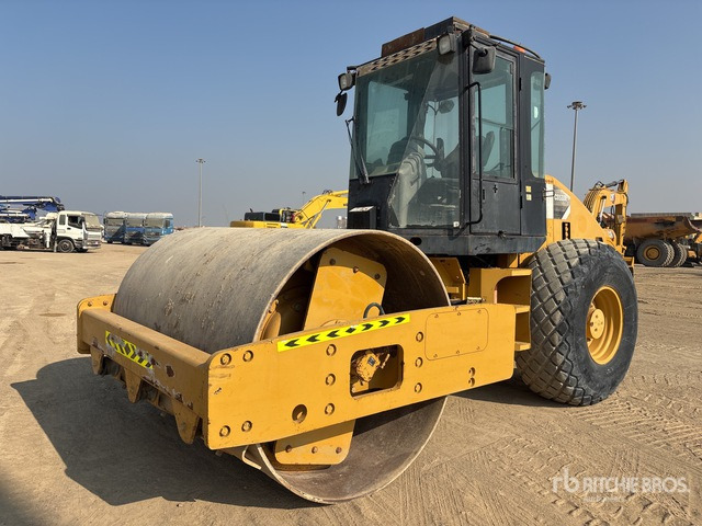 2012 Cat CS-533E Smooth Drum Compactor - 압축기 : 사진 1 2012 Cat CS-533E Smooth Drum Compactor - 압축기 : 사진 1