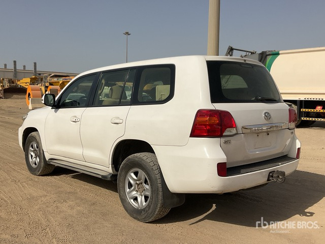 2012 Toyota Land Cruiser GX 200L 4x4 SUV - SUV : 사진 2 2012 Toyota Land Cruiser GX 200L 4x4 SUV - SUV : 사진 2