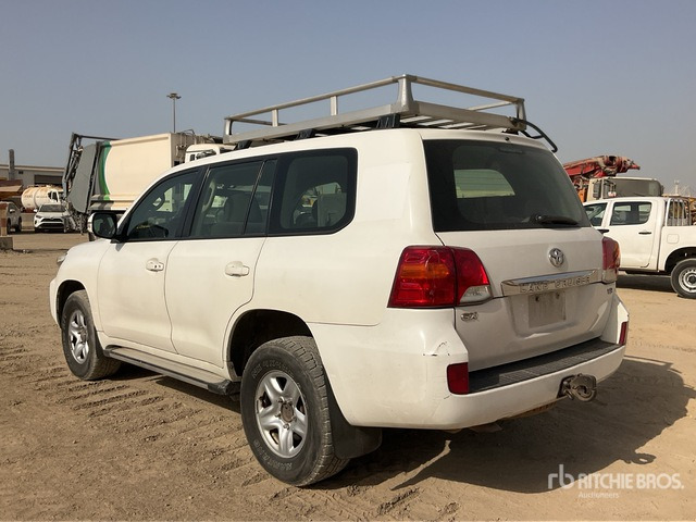 2012 Toyota Land Cruiser GX 200L 4x4 SUV - SUV : 사진 2 2012 Toyota Land Cruiser GX 200L 4x4 SUV - SUV : 사진 2